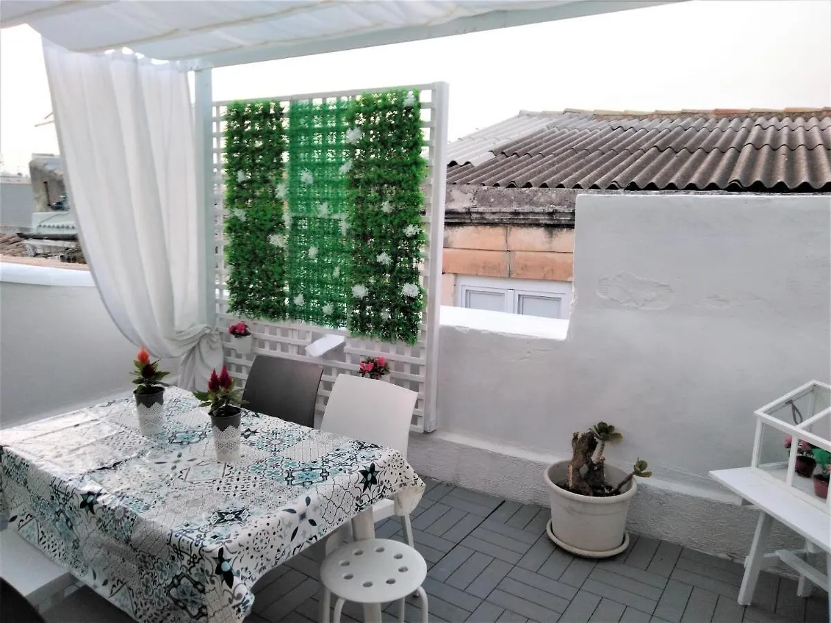 Bianca Cordari House Villa Syrakusa Italien